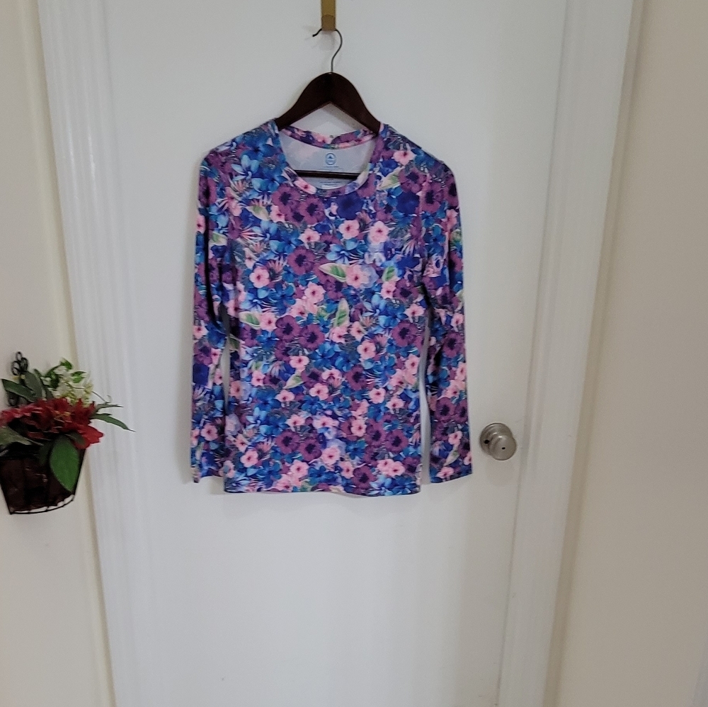 5 fin floral crew neck ling sleeve rash guard beachy  tropical summet top